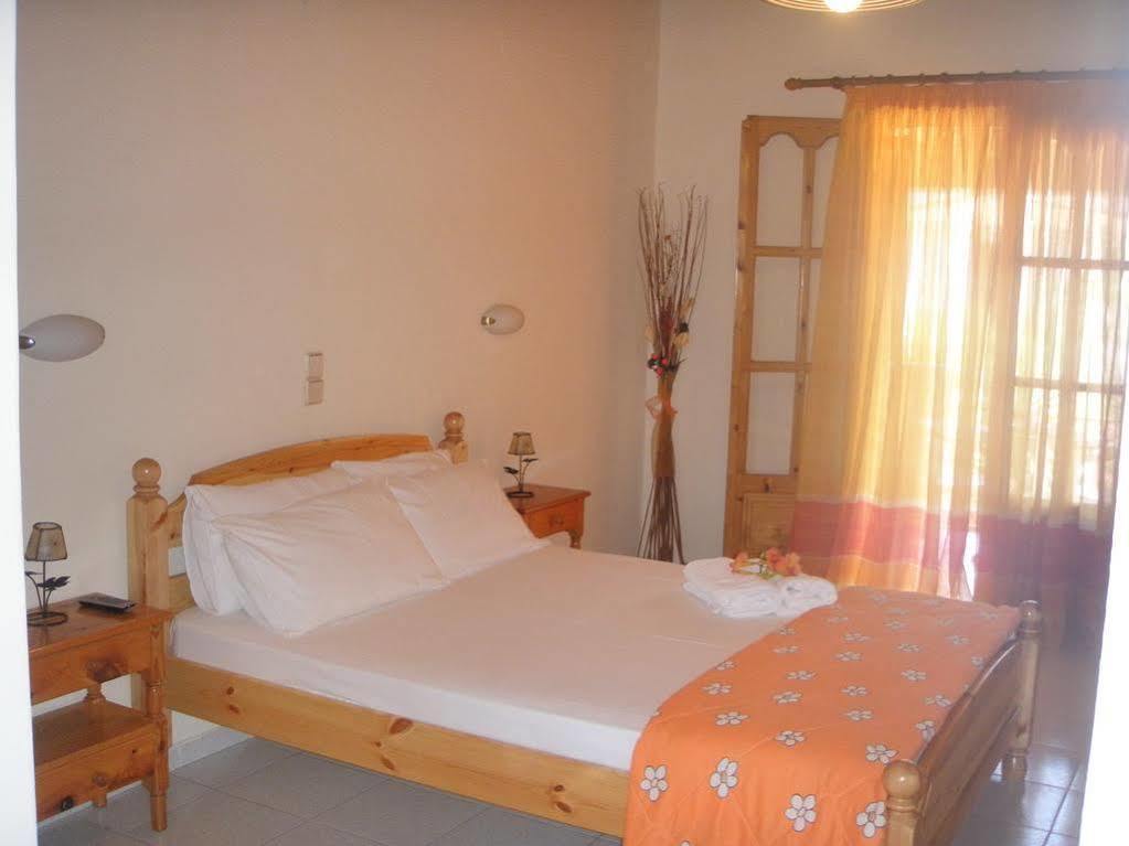 Antonio Studios Naxos City ภายนอก รูปภาพ