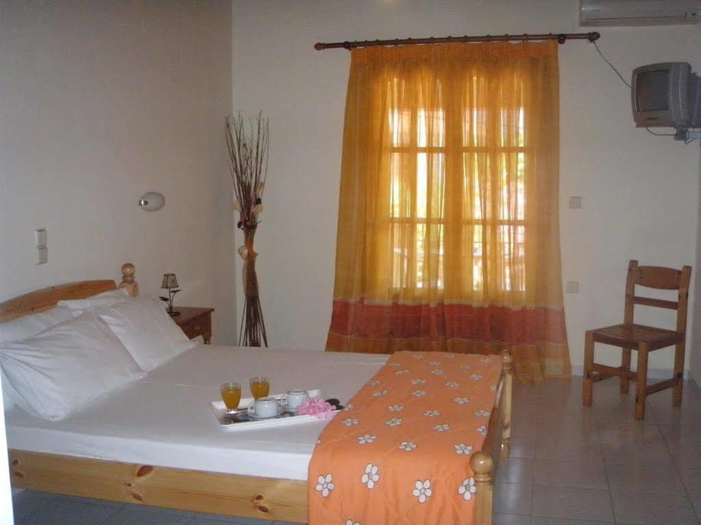 Antonio Studios Naxos City ภายนอก รูปภาพ