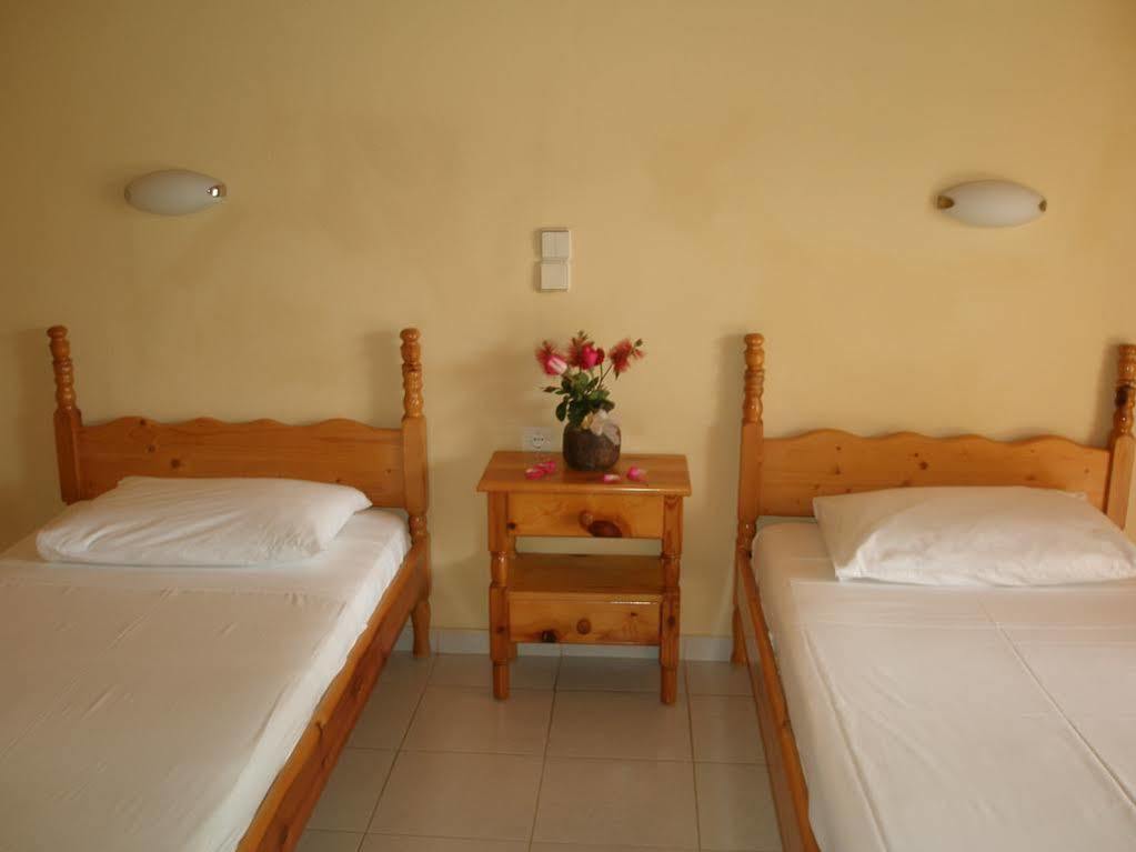 Antonio Studios Naxos City ภายนอก รูปภาพ